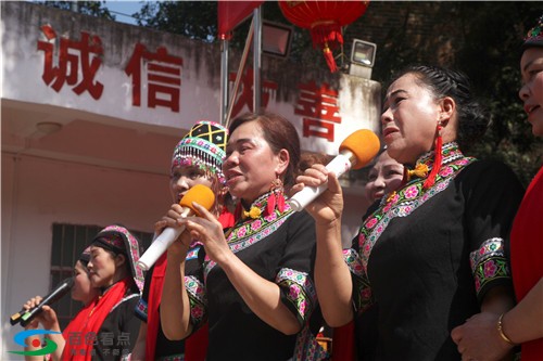 百色昂里村举办首届出嫁女儿回娘家欢聚活动 百色,里村,举办,首届,出嫁