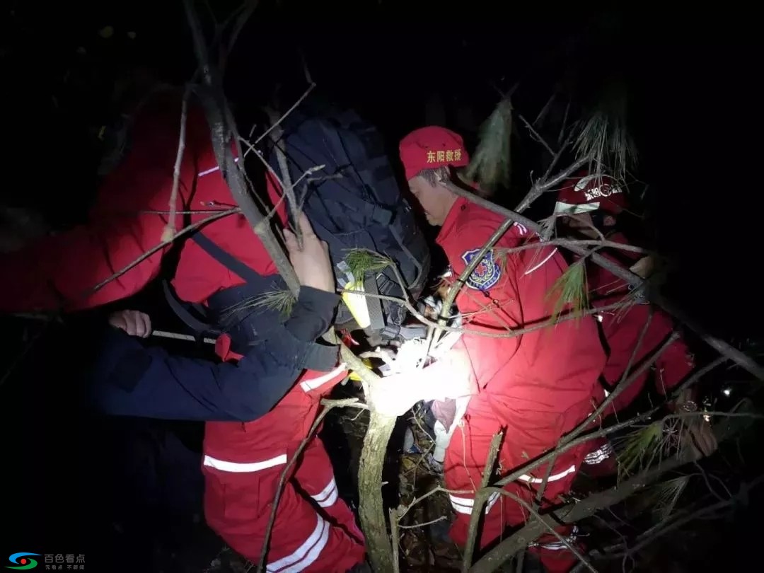 隆林一男子上山割喉自尽，忍受不了痛而后悔报警 隆林,林一,林一男,一男,男子