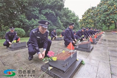 百色上千名青少年开展祭扫活动缅怀先烈 百色,千名,青少,青少年,少年