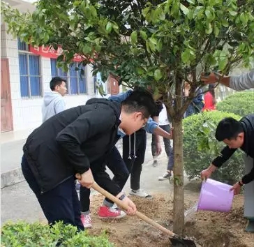 百色共青团：新时代下积极向上的大学生-曾祥原 百色,共青,共青团,青团,新时代