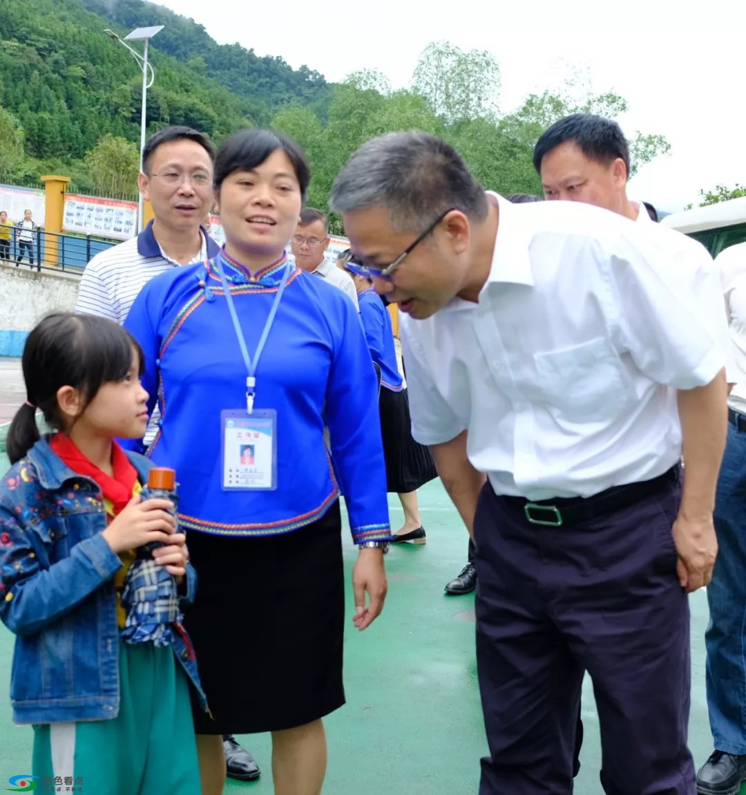 知识点亮人生！晓春书记：务必办好乡镇中心校 知识,知识点,点亮,点亮人生,人生