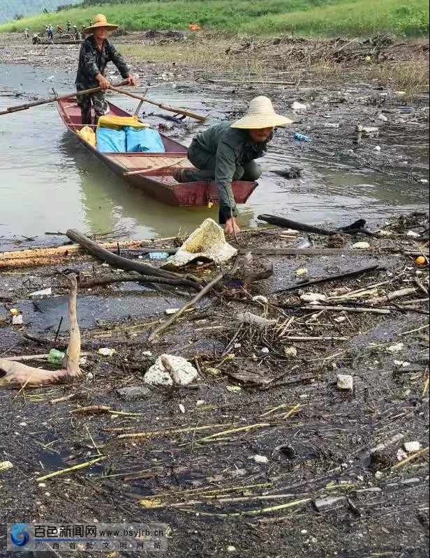 致敬！他们持续清理澄碧河库区漂浮物，12天打捞了一千吨... 致敬,他们,持续,清理,澄碧