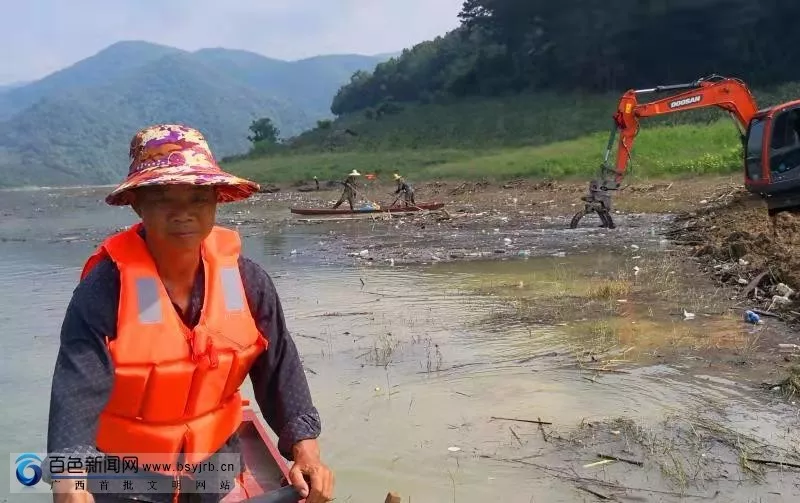 致敬！他们持续清理澄碧河库区漂浮物，12天打捞了一千吨... 致敬,他们,持续,清理,澄碧