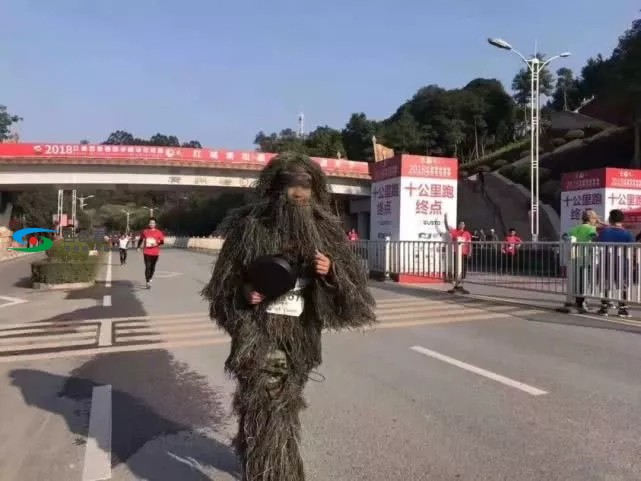 花式马拉松？百色网红桥夜间惊现裸奔 花式,马拉,马拉松,拉松,百色