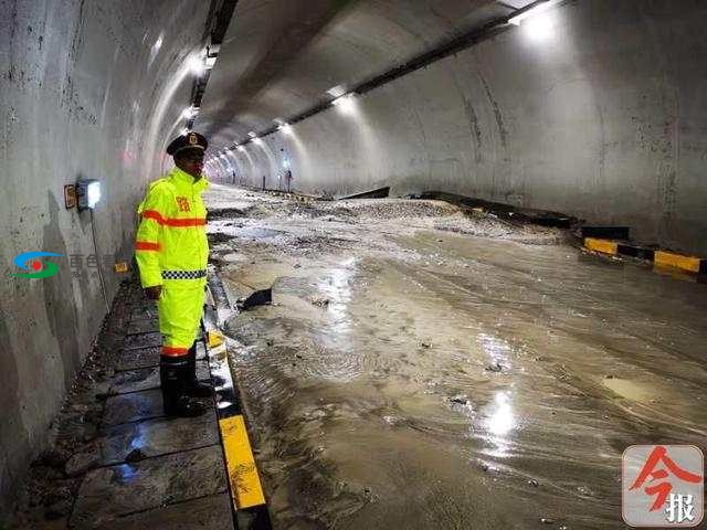 金洞隧道路面爆裂，河池至百色高速交通阻断！ 金洞,隧道,道路,路面,爆裂