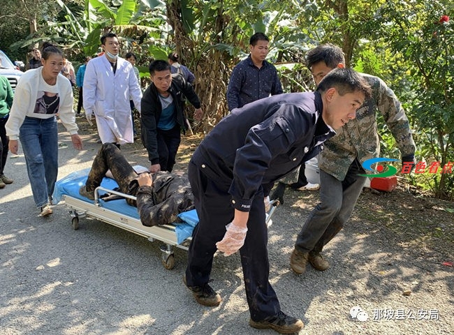 赞！那坡百都边境派出所民警及时救助车祸受伤群众！ 那坡,边境,派出,派出所,出所