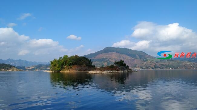 「万峰湖，20年的绿色盈亏帐」绿水青山，换来金山银山 万峰,万峰湖,峰湖,20年