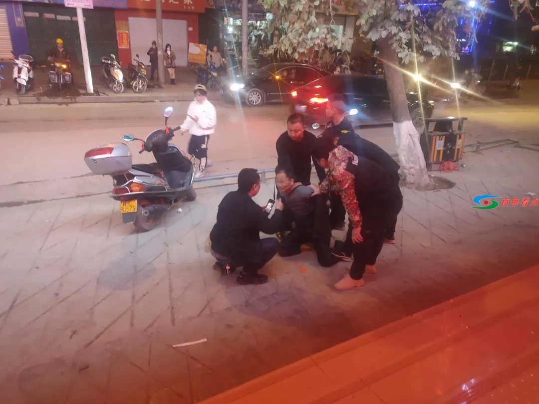 广西：隆林警方抓获一名潜逃18年命案逃犯 广西,隆林,林警,警方,抓获