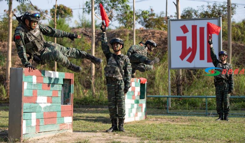 广西武警：特战队员开展多课目强化训练 广西,西武,武警,特战,特战队员