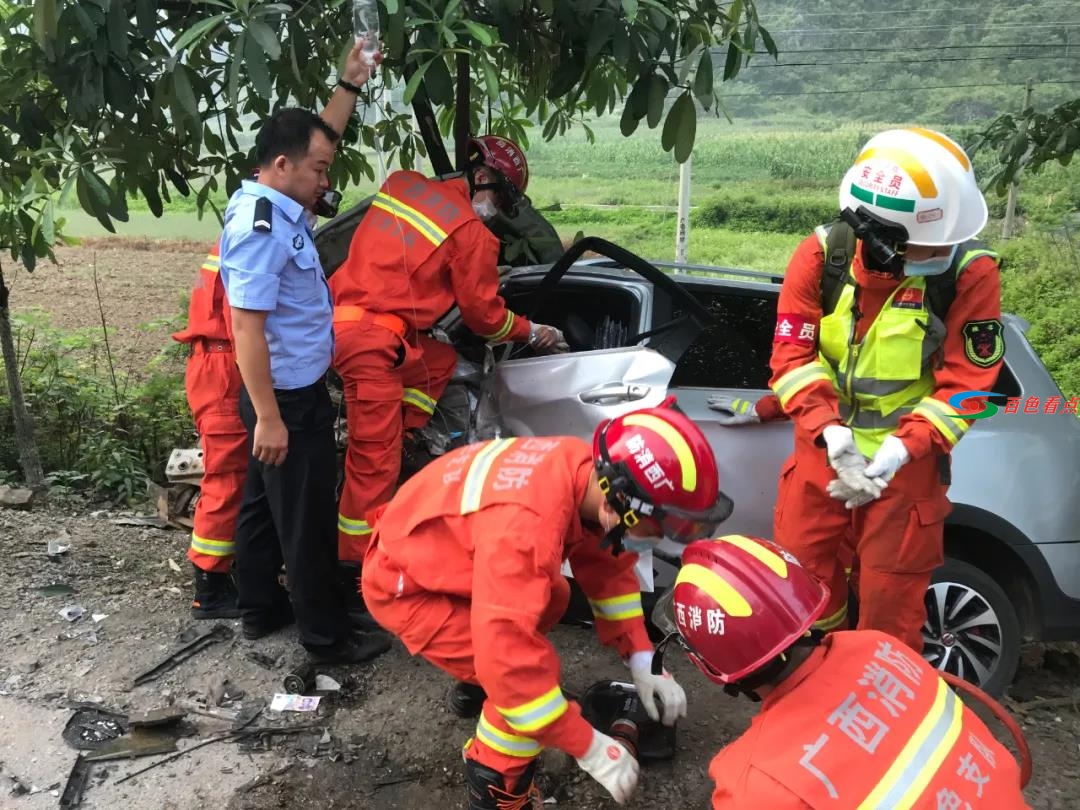 德保一辆面包车与一辆轿车相撞，面包车司机当场死亡 德保,一辆,面包,面包车,包车