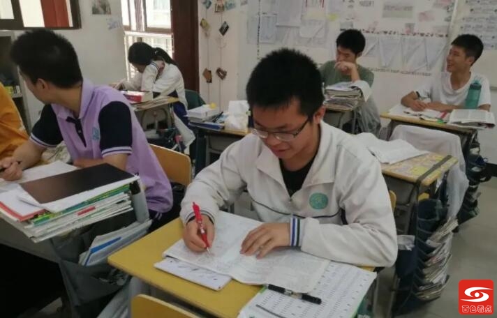 平果8名学子入选2021年百色市“自强之星” 平果,8名,名学,学子,子入