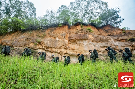 大河！密林 ！断壁！看兵哥火线穿越！ 大河,密林,断壁,兵哥,火线