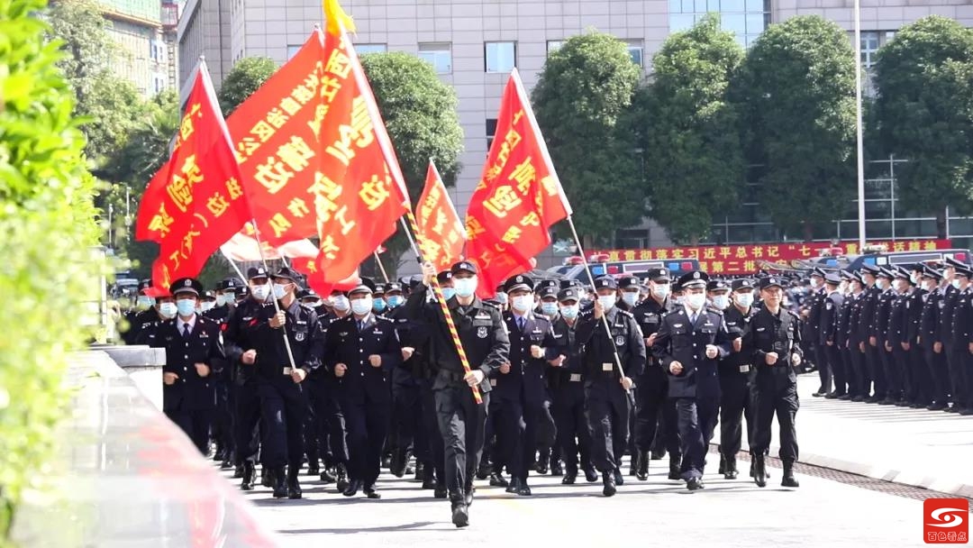 严厉打击偷越国境违法犯罪行为，公安民警整装出发！ 严厉,严厉打击,打击,偷越,越国