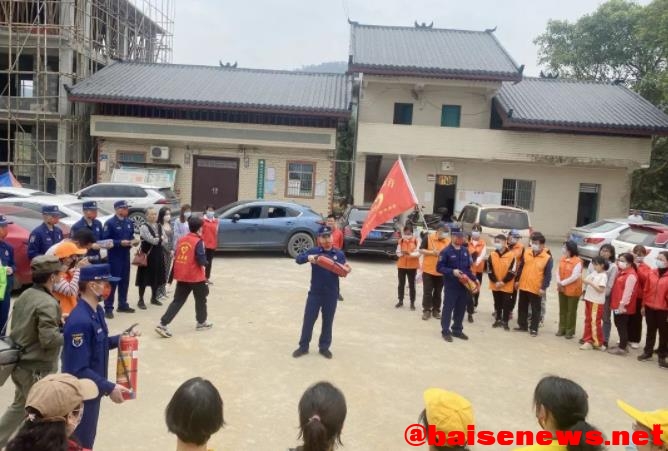 右江区消防救援大队开展“益耆消防” 精准护老志愿服务 右江,右江区,江区,消防,消防救援