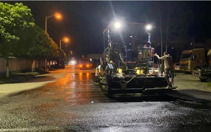 道路硬化暖人心，群众出行更安全 道路,硬化,人心,群众,出行