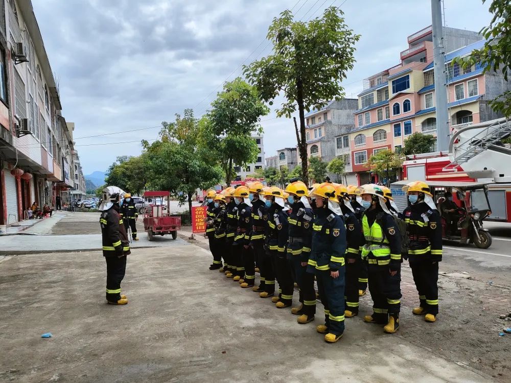 百色市消防救援支队开展居民自建房专项灭火演练 百色,百色市,消防,消防救援,救援