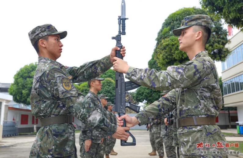 广西百色：新兵下队，开启军旅新征程 新兵,刘中海,中海,中队,营区