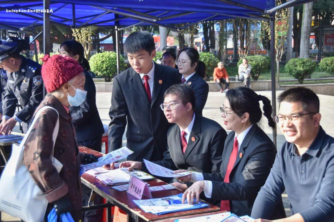 共建平安百色 百色中院积极开展扫黑除恶普法宣传 扫黑,除恶,宣传,平安,百色