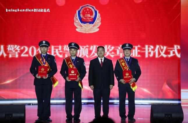 百色市公安局右江分局举行庆祝第四个中国人民警察节荣誉仪式 attach,公安,活动,视频,20年